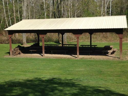 Hotel Rough Cut Lodge