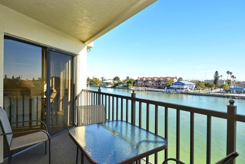 Land's End #304 Building 4 - Bay Front
