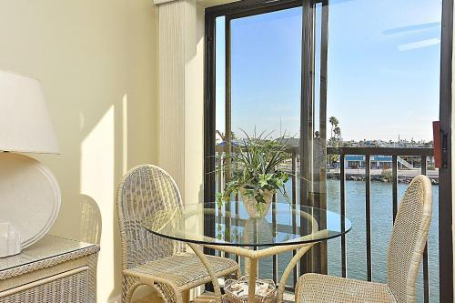Land's End #304 Building 4 - Bay Front