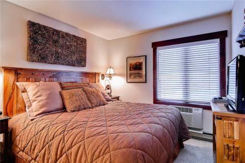 1106 Trappeur's Lodge, Trappeur's Crossing