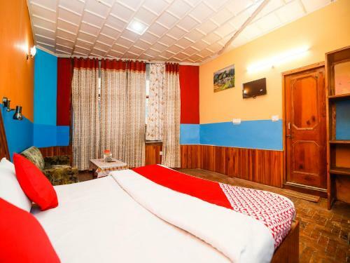 Hotel Oyo 26724 Mid Way Tourist Resort