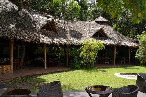 Lodge Mara River Camp