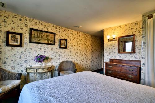 Bed & Breakfast Darby Field Inn
