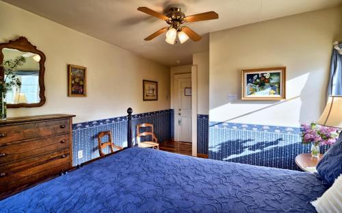 Bed & Breakfast Darby Field Inn