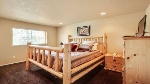 Belknap 5 Five-bedroom Home