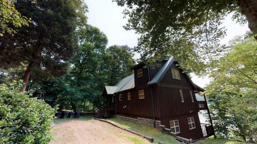 Ma Cook Lodge - Sharps Chapel