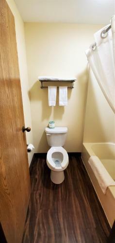 Motel Travel Inn And Suites