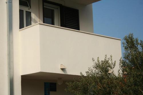 Apartments With A Parking Space Supetar, Brac - 2903