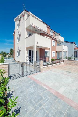 Apartments Katarina