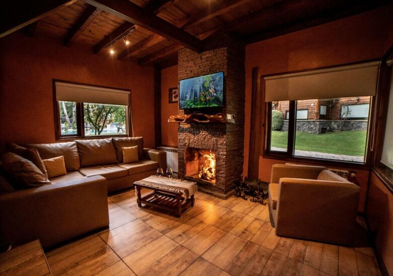 Hotel La Comarca Suites De Monta�a & Spa