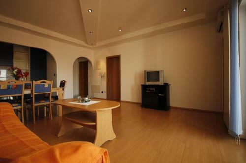 Apartment Lana