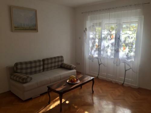 Apartment Stipe