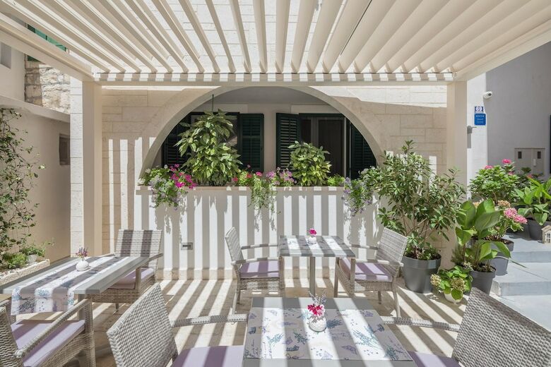 Bed & Breakfast Balatura Split Luxury Rooms