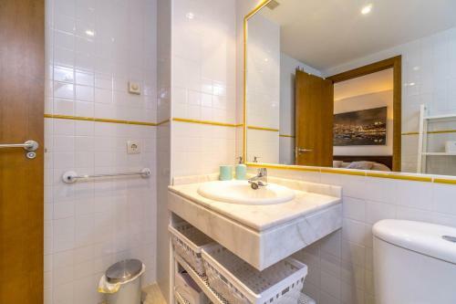 Punta Prima Apartment Sleeps 4 Pool Wifi