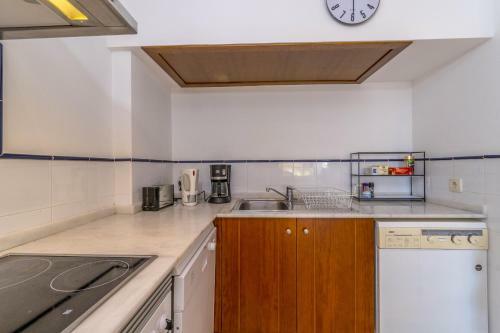 Punta Prima Apartment Sleeps 4 Pool Wifi