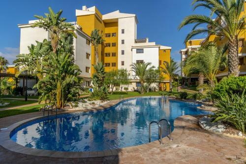 Punta Prima Apartment Sleeps 4 Pool Wifi