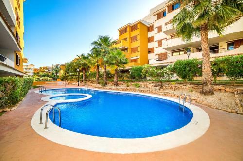 Punta Prima Apartment Sleeps 4 Pool Wifi