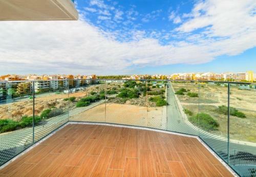 Punta Prima Apartment Sleeps 6 Pool Wifi