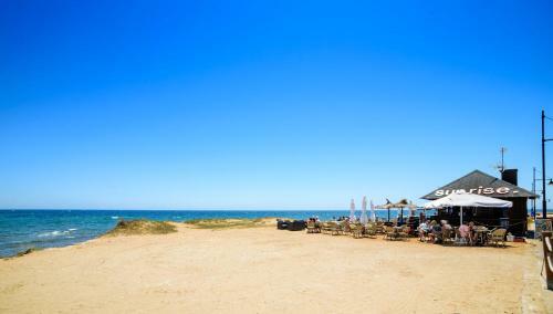 Punta Prima Apartment Sleeps 4 Pool Wifi