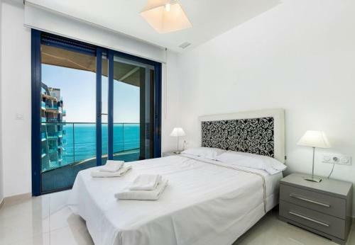 Punta Prima Apartment Sleeps 4 Pool Air Con Wifi