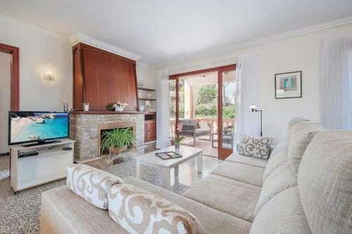 Es Mal Pas Villa Sleeps 6 Pool Air Con Wifi