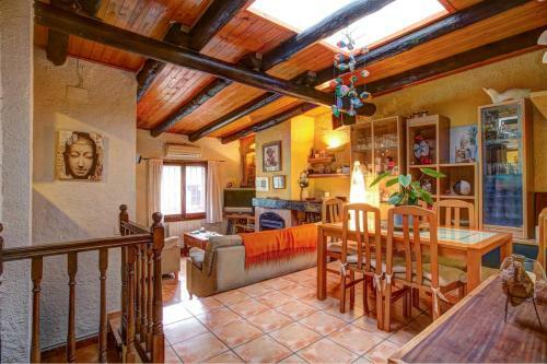 Fornells De La Selva Villa Sleeps 4 Pool Wifi