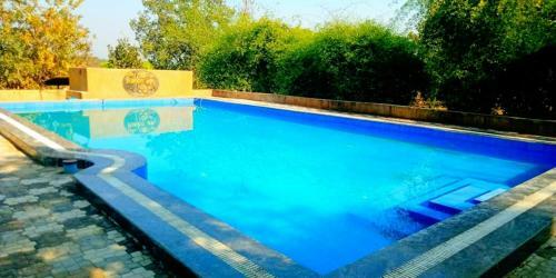 Hotel Royal Bamhni Holiday Resort