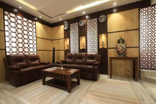 Hotel Sandesh Pride