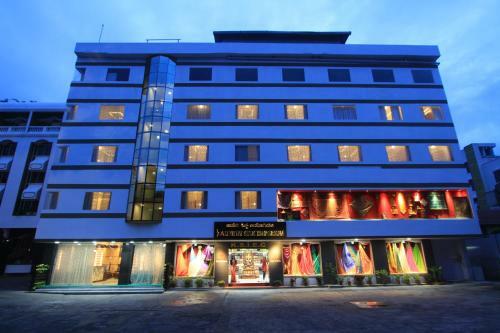 Hotel Sandesh Pride