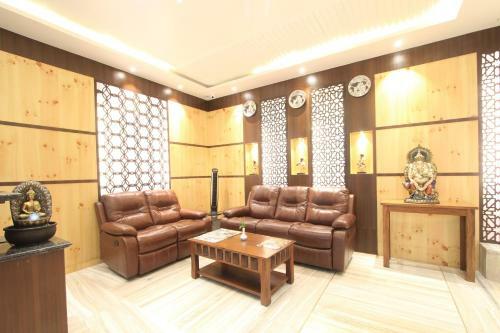 Hotel Sandesh Pride