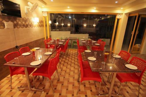 Rvr Hotels