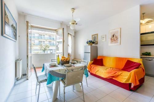 Marina Di Carrara Apartment Sleeps 6