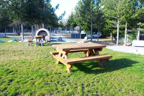 Lake Ruataniwha Holiday Park