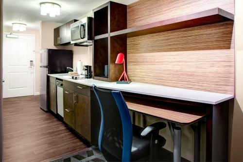 Hotel Towneplace Suites By Marriott Macon Mercer University
