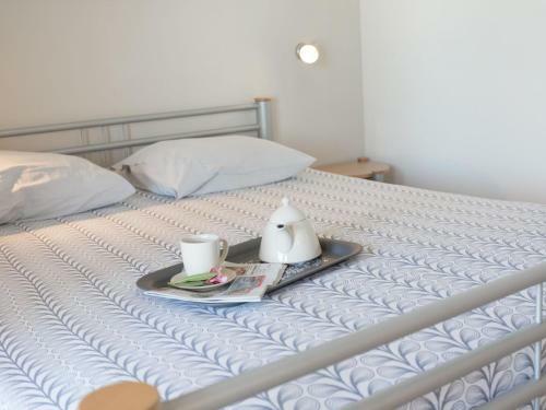 Cozy Villa In Aigne With Private Pool And Jacuzzi