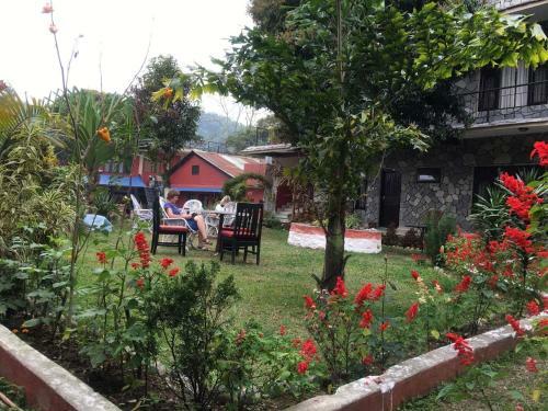 Bed & Breakfast Hotel Trekkers Lodge