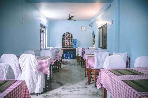 Oyo 133 Hotel Center Inn Lake