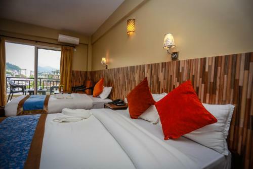 Hotel Pokhara Choice Inn