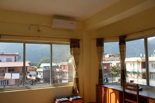Hotel Milarepa