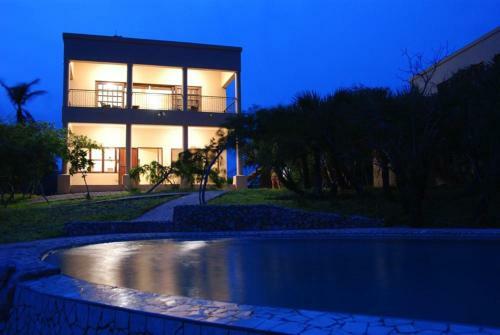 Golden Sands Apartments By Sol Resorts