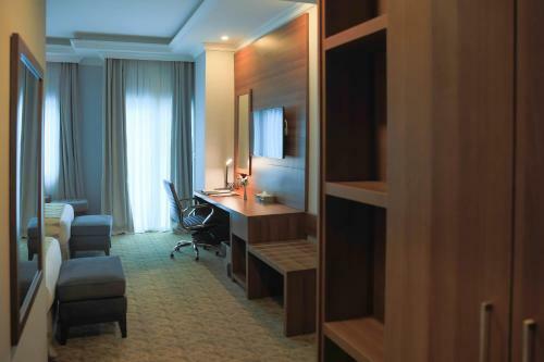 Swiss Inn Nexus Hotel