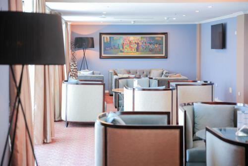 Swiss Inn Nexus Hotel