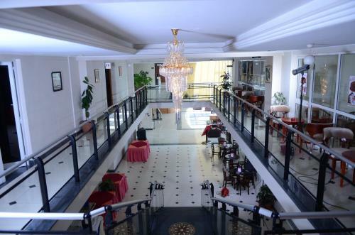 Beshale Hotel