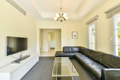 Medlock Villas