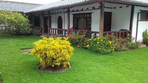 Albergue The Bridge To Ecuador