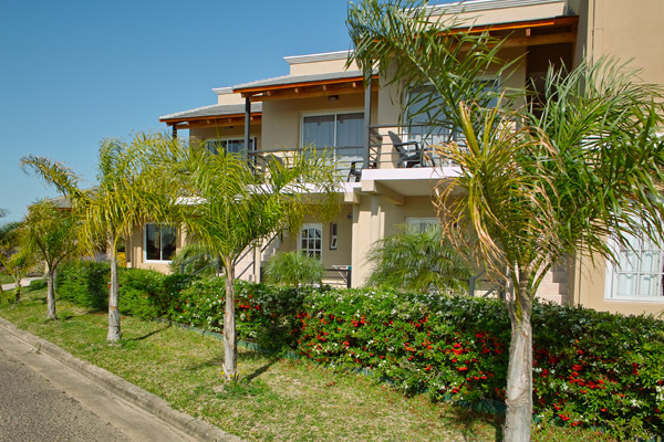 Brisas Del Lago Apart Y Hotel