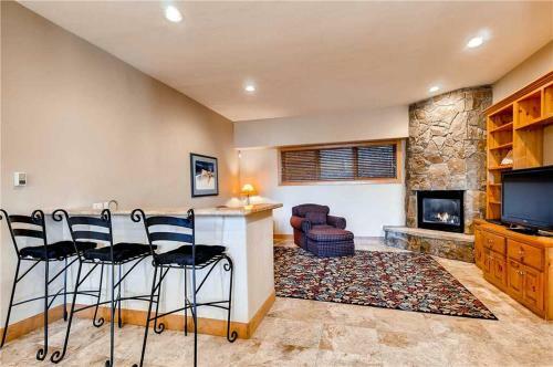 Westridge Lodge