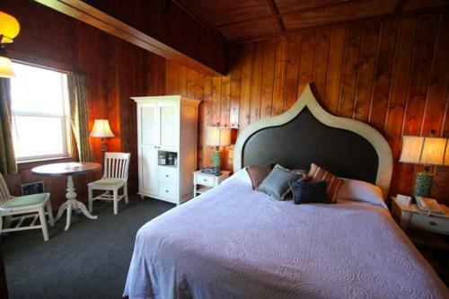 Mcmenamins Gearhart Hotel