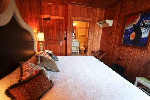 Mcmenamins Gearhart Hotel