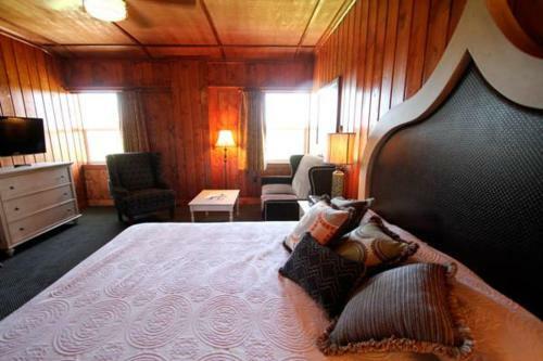 Mcmenamins Gearhart Hotel
